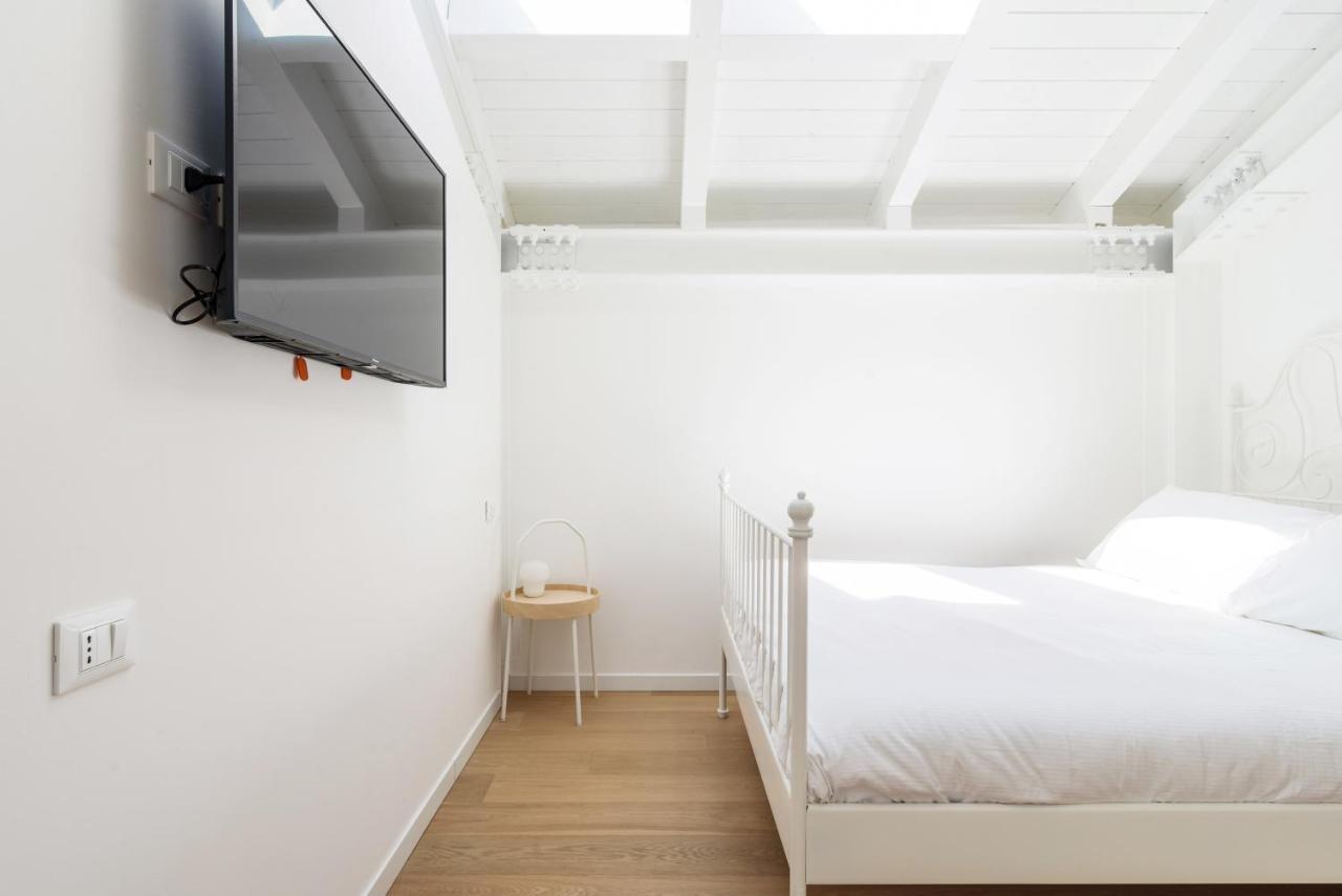 White Navigli Apartment Milano Ngoại thất bức ảnh