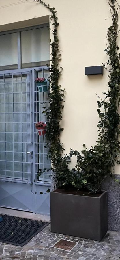 White Navigli Apartment Milano Ngoại thất bức ảnh